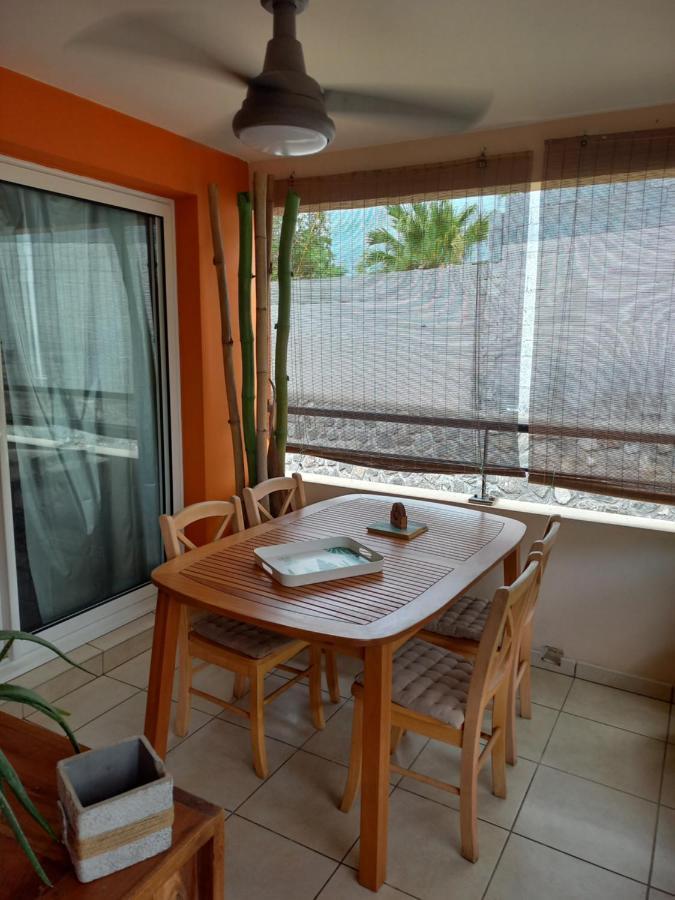 Bel Appartement Avec Terrasse Proche Des Plages Saint-Gilles-les Bains Luaran gambar
