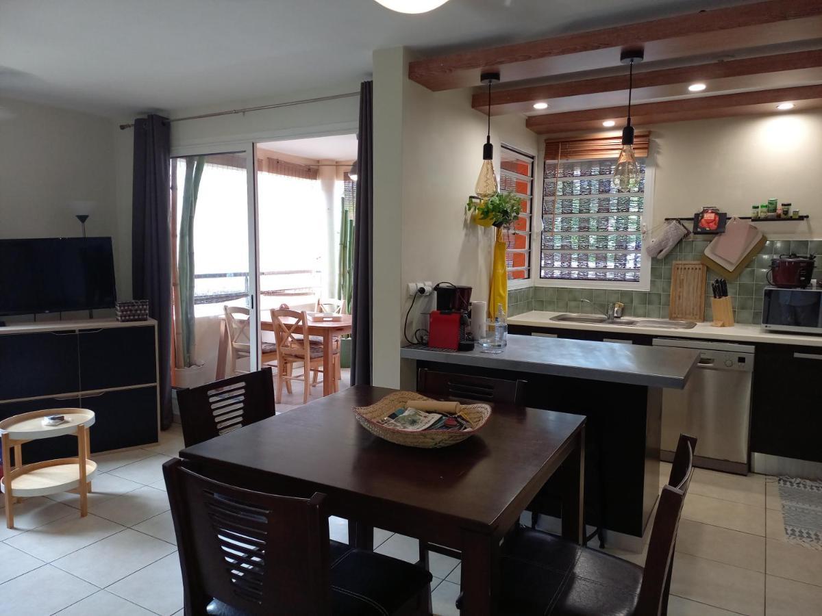 Bel Appartement Avec Terrasse Proche Des Plages Saint-Gilles-les Bains Luaran gambar